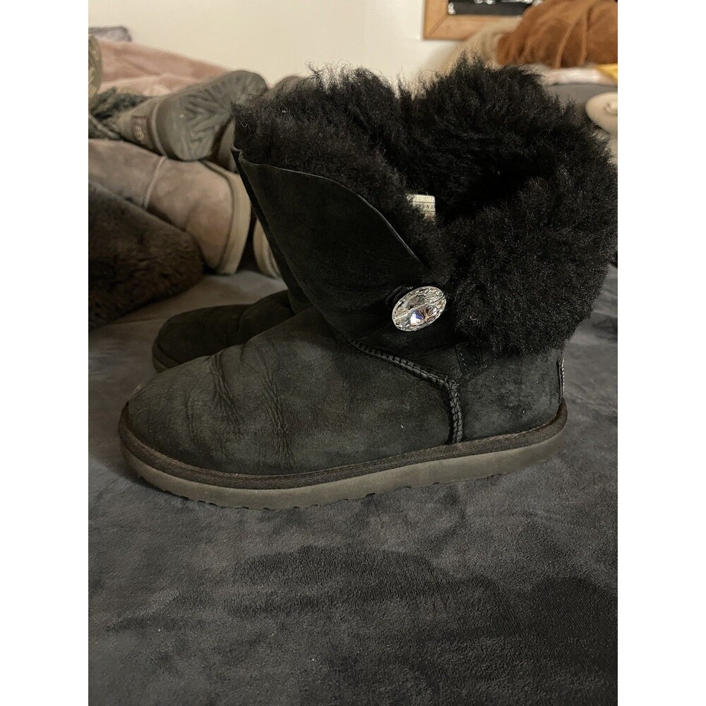 UGG Australia Bailey Crystal Button Bling Black Boots 3349 Size 8 39